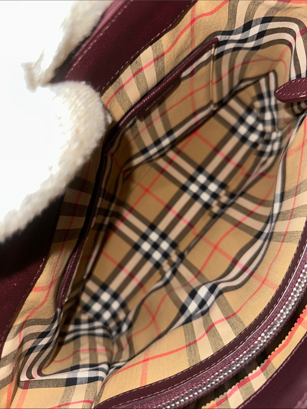 Burberry Banner Tote Bag in Burgundy Leather - Picture 11 of 15